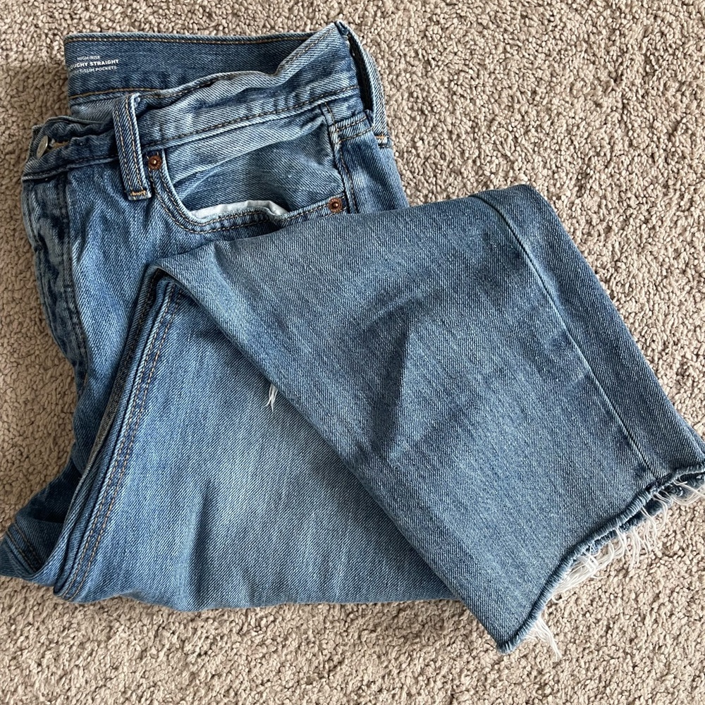 Old Navy High Rise Slouchy Straight Jeans